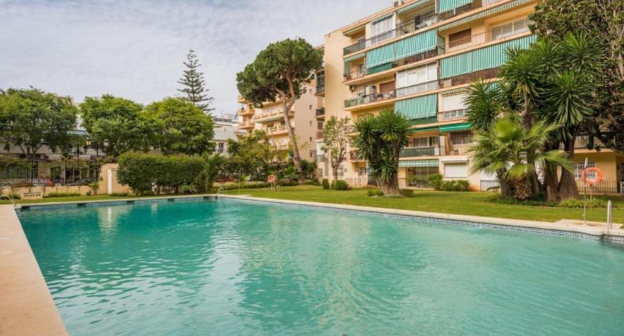 Stylish 3 Bedroom Penthouse In Marbella Centre With Large Pool Close To The Beach Kültér fotó