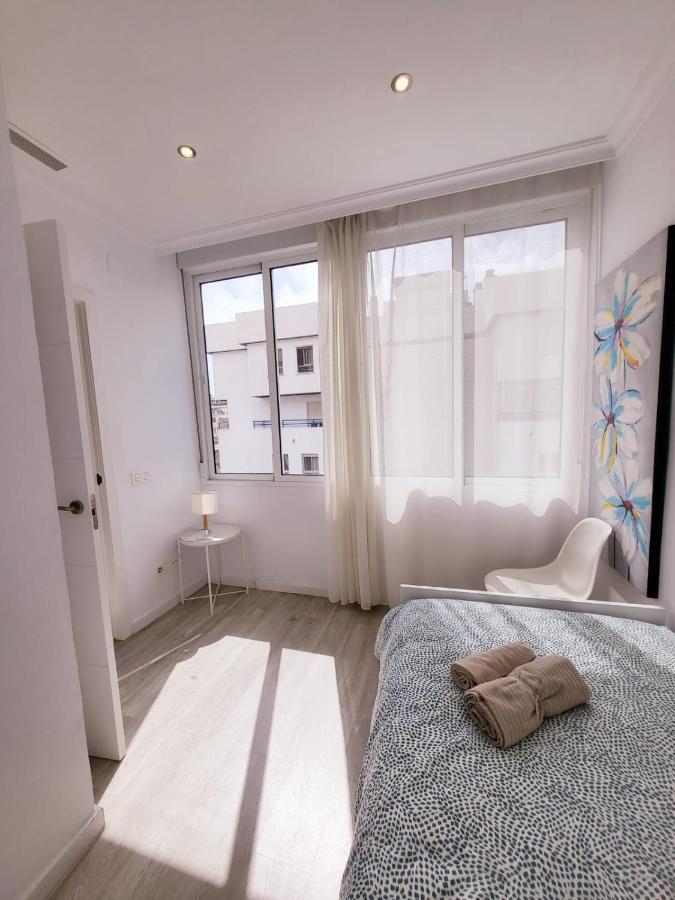 Stylish 3 Bedroom Penthouse In Marbella Centre With Large Pool Close To The Beach Kültér fotó